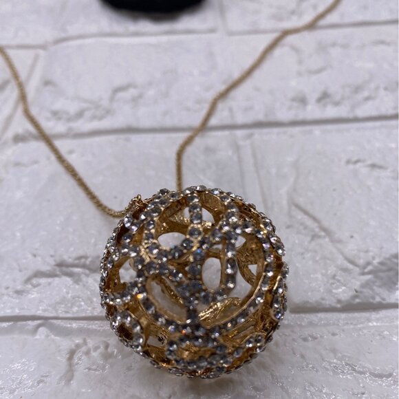 Fashion Jewelry Women’s Necklace Set Gold Plated Rhinestones Earrings & Ring - Picture 13 of 14